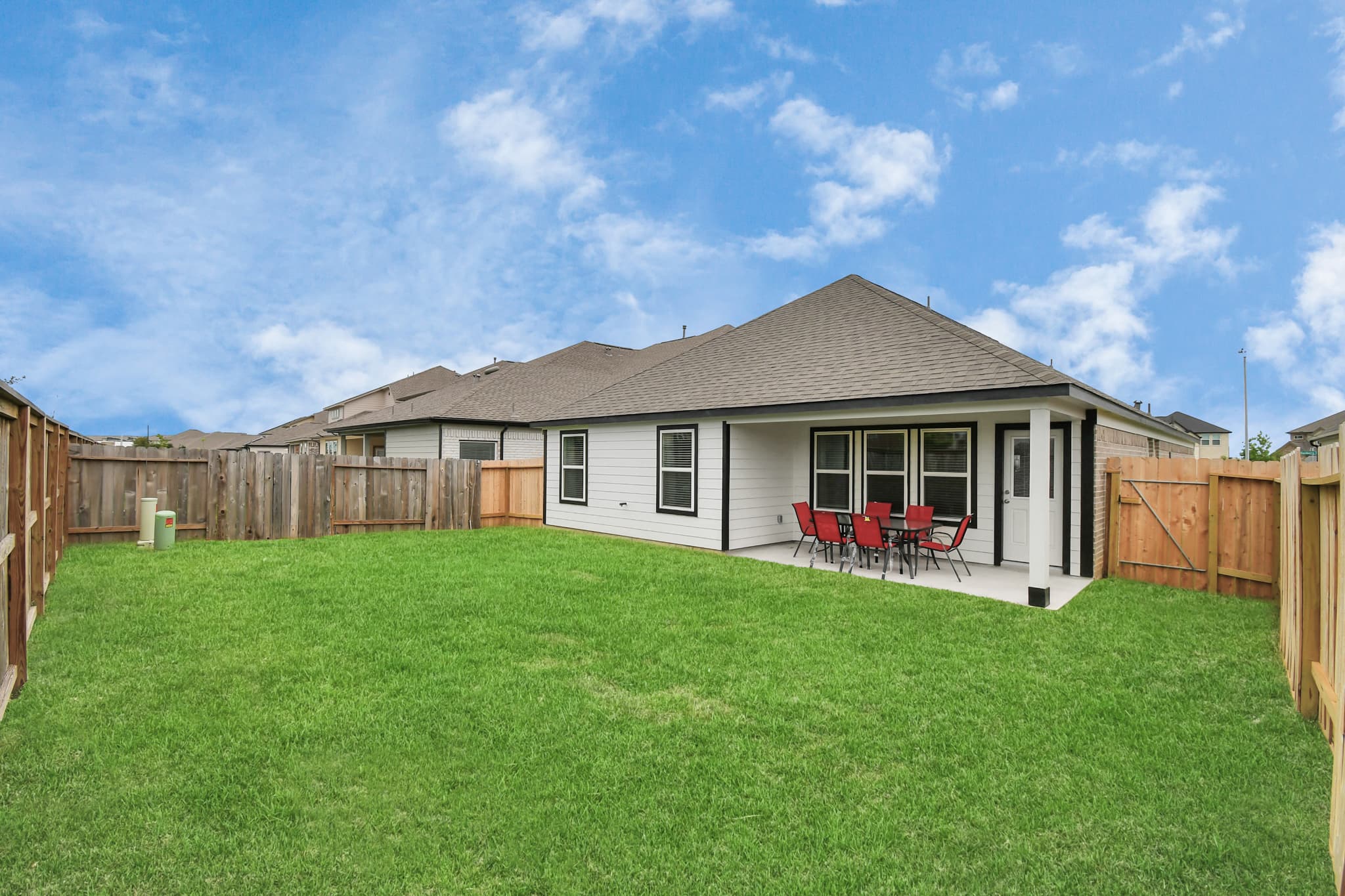 Elegant 4 Bedroom with High Speed WiFi in Katy